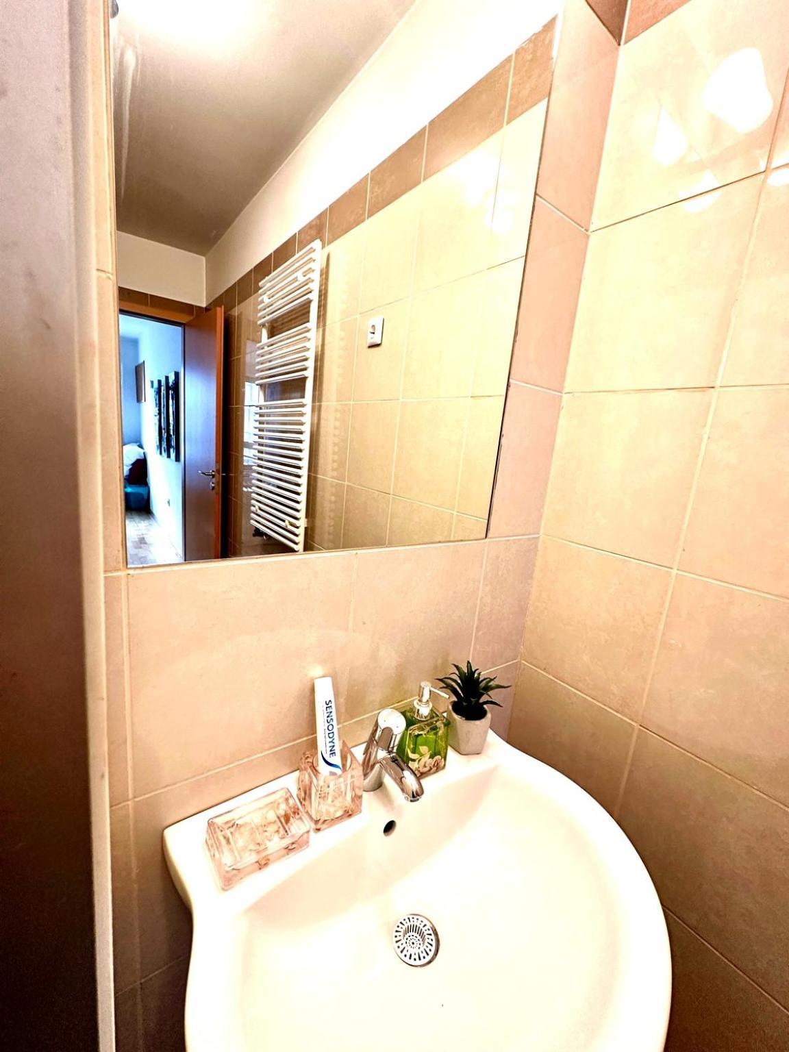 City Center Apartment With Balcony Budapesta Exterior foto