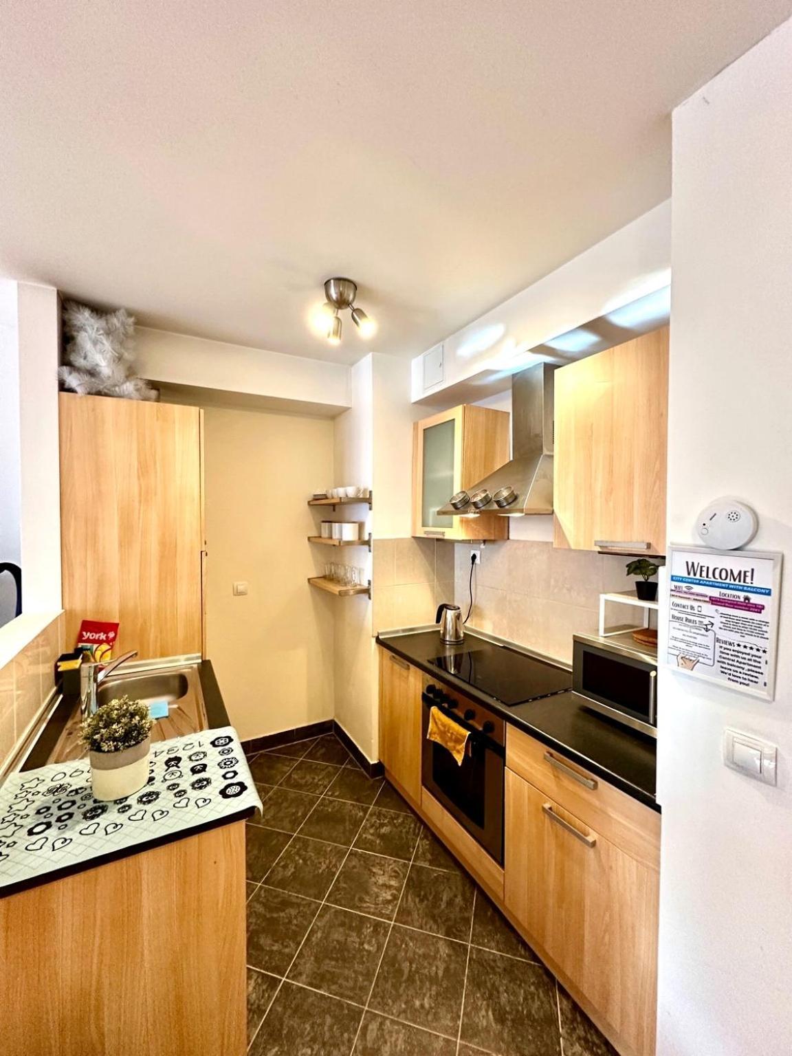 City Center Apartment With Balcony Budapesta Exterior foto